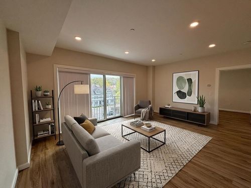 301-458 Washington St, Boston, MA, 02135-3094 | Card Image