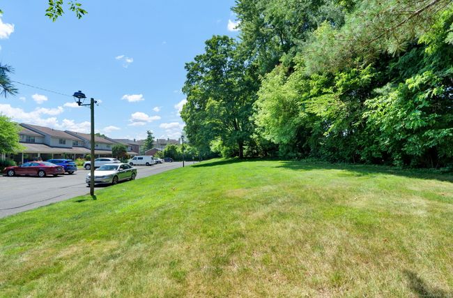 141 - 141 Spring St, Condo with 2 bedrooms, 2 bathrooms and 2 parking in Wethersfield CT | Image 36