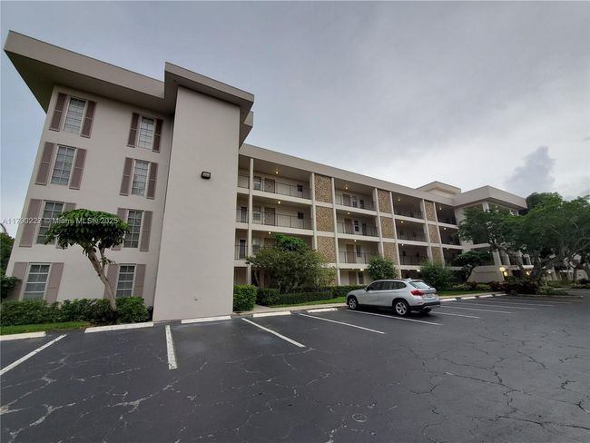 APT-108 - 2900 N Palm Aire Dr, Condo with 1 bedrooms, 2 bathrooms and null parking in Pompano Beach FL | Image 6