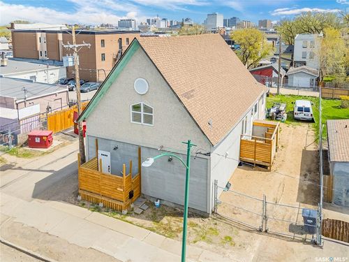 310 Av F S, Saskatoon, SK, S7M1T2 | Card Image
