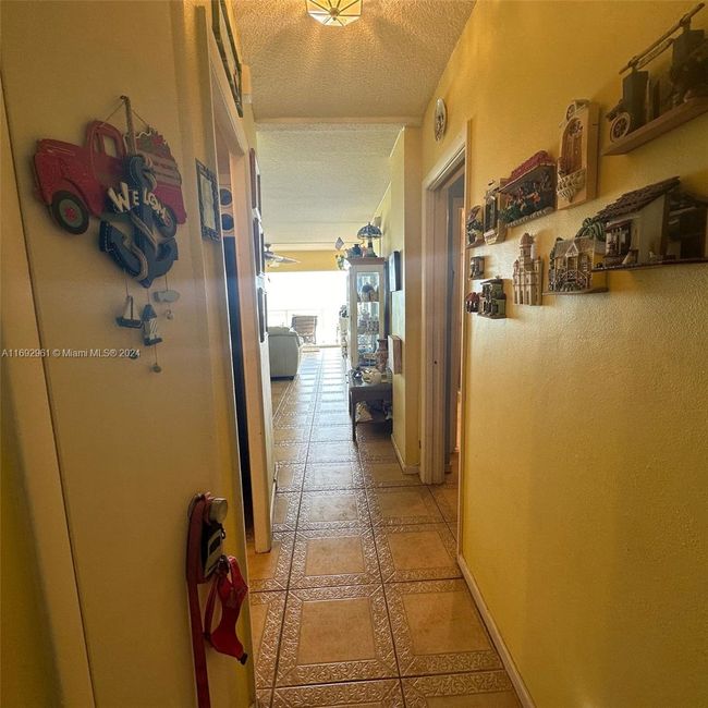 APT-707 - 710 N Ocean Blvd, Condo with 2 bedrooms, 2 bathrooms and null parking in Pompano Beach FL | Image 9