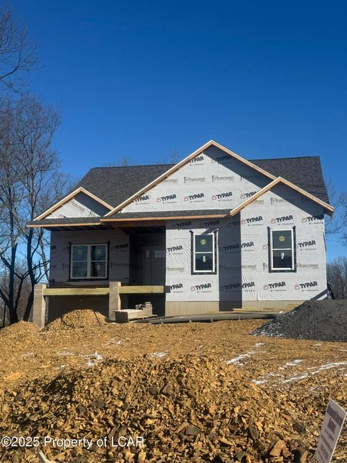 46 VV Turnberry Lane, Hazle Twp, PA, 18202 | Card Image