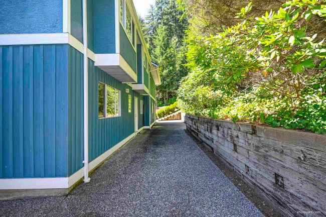 3945 Braemar Place, House other with 6 bedrooms, 4 bathrooms and 2 parking in North Vancouver BC | Image 35