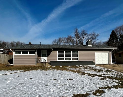 4010 Highcrest Rd, Rockford, IL, 61107-2104 | Card Image