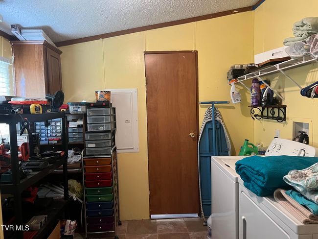 861 Hickory Tree Rd, House other with 3 bedrooms, 2 bathrooms and null parking in Bristol TN | Image 28