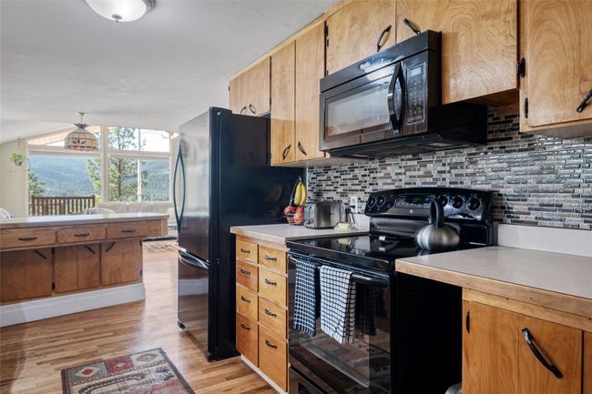 25700 View Crest Dr, House other with 3 bedrooms, 3 bathrooms and null parking in Huson MT | Image 11
