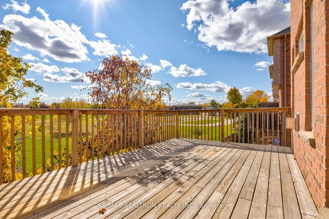 136 Vittorio De Luca Dr, House attached with 4 bedrooms, 3 bathrooms and 1 parking in Vaughan ON | Image 20