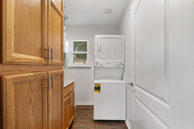5004 Colmesneil St, House other with 4 bedrooms, 3 bathrooms and 2 parking in Pearland TX | Image 33