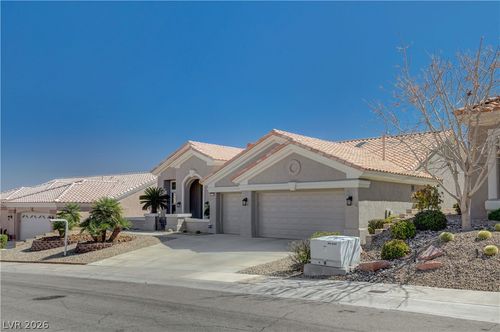 10533 Shoalhaven Dr, Las Vegas, NV, 89134-7425 | Card Image