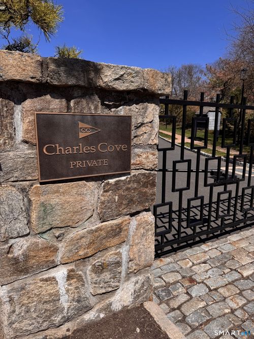 9-1 Island Dr, Norwalk, CT, 06855-2718 | Card Image