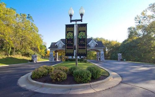 739 Eagleton Dr, Lake Geneva, WI, 53147-1506 | Card Image