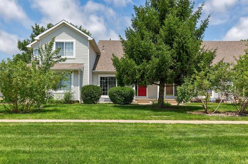 unit-20-555 Se Laurel St, Waukee, IA, 50263-8168 | Card Image