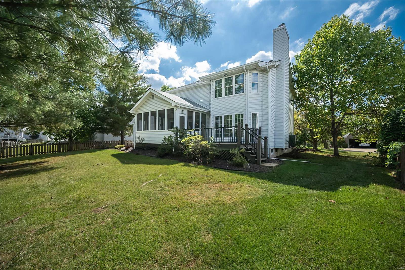 Starlight Ridge Ct, Saint Charles, MO 63304