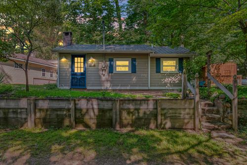 3558 Majestic Ct, Hillsdale, MI, 49242-9647 | Card Image