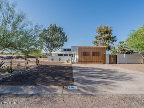 3302 E Turquoise Ave, Phoenix, AZ, 85028-3967 | Card Image