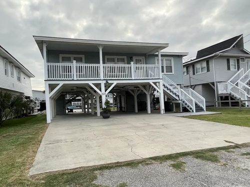 305 56th Ave N, North Myrtle Beach, SC, 29582-1340 | Card Image