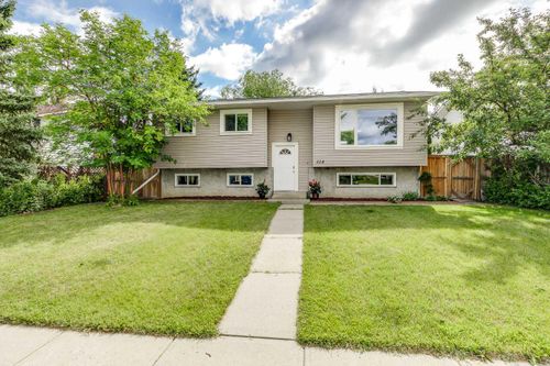 514 Maplewood Dr, Black Diamond, AB, T0L0H0 | Card Image