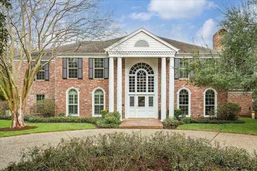 5 Lochtyne Cir, Houston, TX, 77024-2749 | Card Image