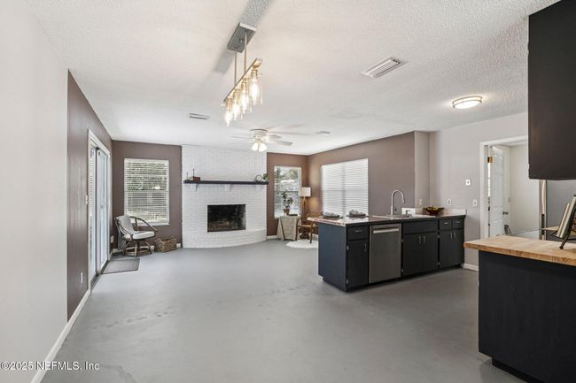 645 Shady Ln, House other with 3 bedrooms, 2 bathrooms and null parking in Keystone Heights FL | Image 13