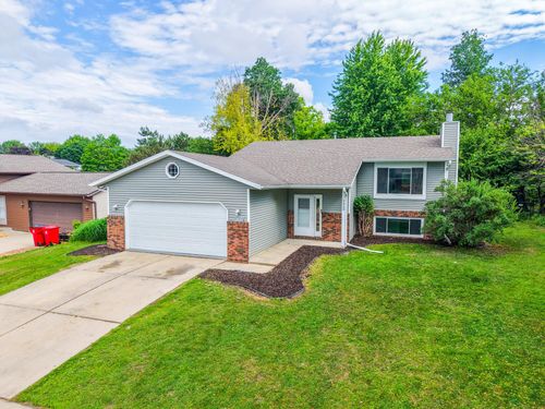 2423 59th St Nw, Rochester, MN, 55901-8764 | Card Image