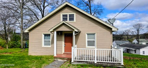 2525 Edgewood Ave, Knoxville, TN, 37917-2831 | Card Image