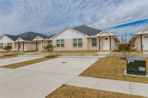 1010 Biloxi Dr, Ennis, TX, 75119-7493 | Card Image
