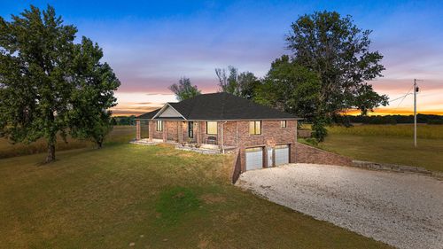 125 Capetti B Drive, Crane, MO, 65633 | Card Image