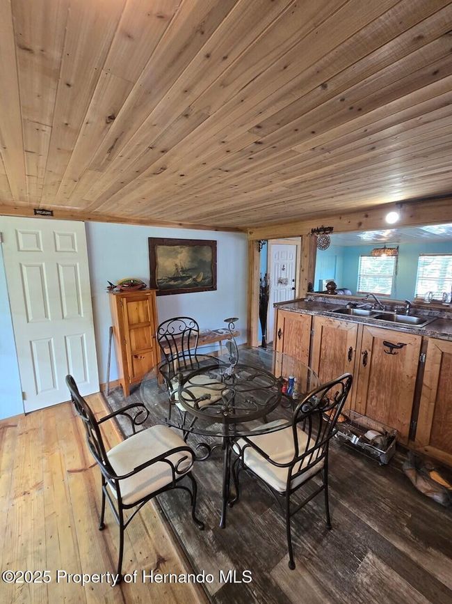 6505 Evanston St, House other with 2 bedrooms, 1 bathrooms and null parking in Weeki Wachee FL | Image 5