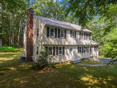113 New Bridge Rd, Sudbury, MA, 01776 | Card Image