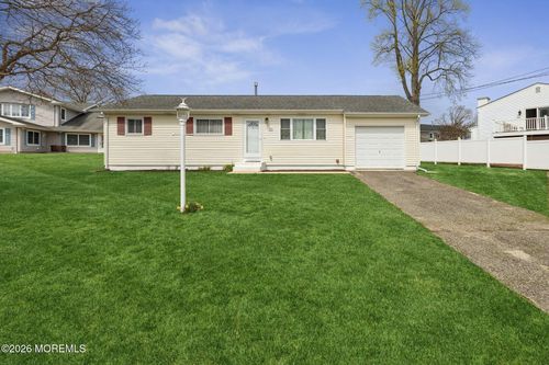 30 Corrigan Ave, Pine Beach, NJ, 08741-1412 | Card Image