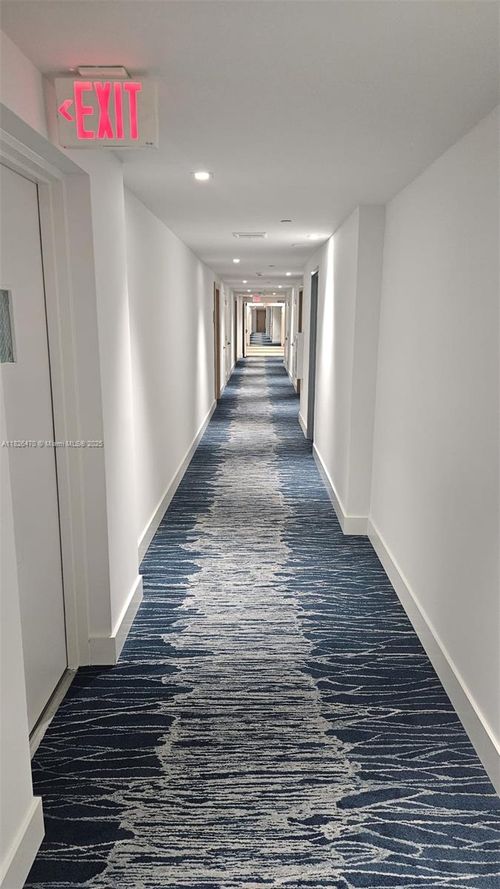 apt-4110-90 Sw 3rd St, Miami, FL, 33130-4068 | Card Image