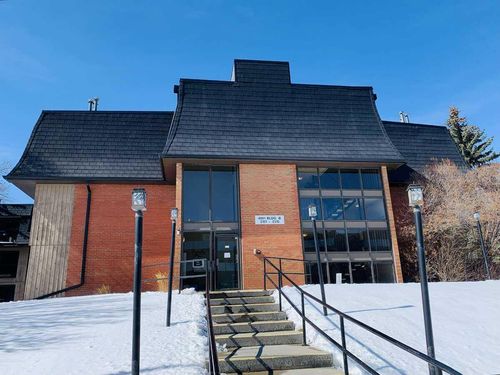 2106-4001B 49 St Nw, Calgary, AB, T3A2C9 | Card Image