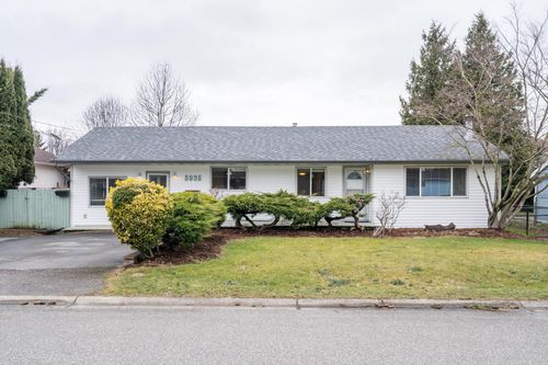 5935 Carter Rd, Chilliwack, BC, V2R3J8 | Card Image