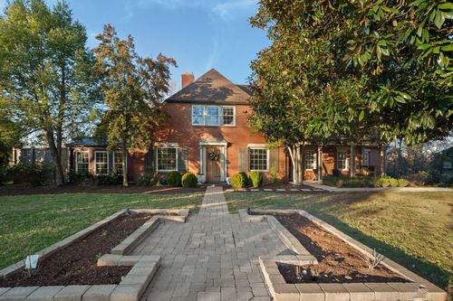 1105 Winding Way, Nashville, TN, 37216-2213 | Card Image