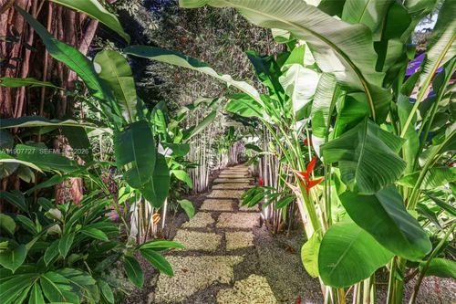 500 Ne 96th St, Miami Shores, FL, 33138-2736 | Card Image