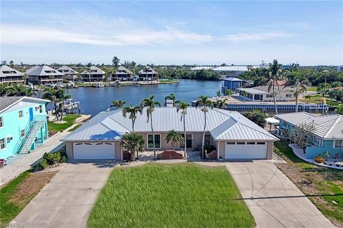 7775 Bocilla Ln, BOKEELIA, FL, 33922-1696 | Card Image