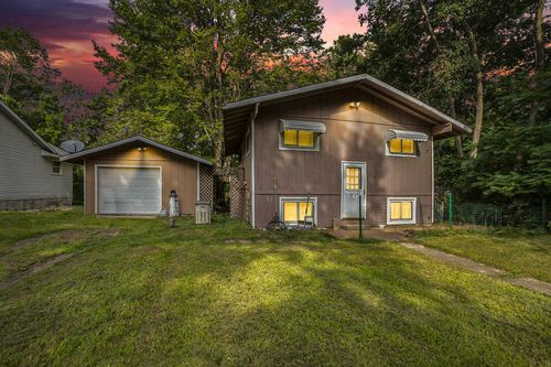 215-11644 13th St, Canadian Lakes, MI, 49346-9656 | Card Image
