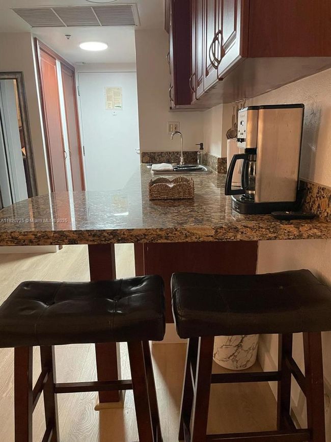 1101 - 19201 Collins Ave, Home with 0 bedrooms, 1 bathrooms and null parking in Sunny Isles Beach FL | Image 9