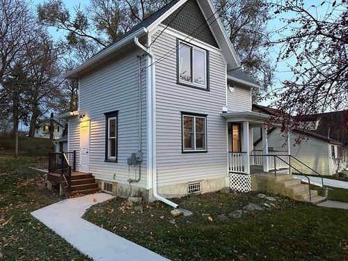 409 S 4th Street, STOUGHTON, WI, 53589 | Card Image