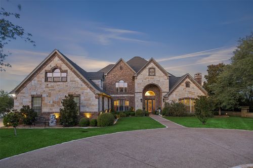 826 Cimmarron Bay Dr, Runaway Bay, TX, 76426-8425 | Card Image