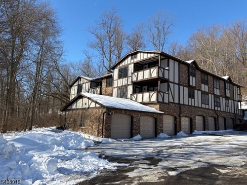 b-16 Heritage Dr, Chatham Twp, NJ, 07928-3209 | Card Image