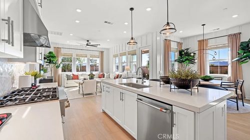 2303 Luminous Way, Rancho Mission Viejo, CA, 92694-2480 | Card Image