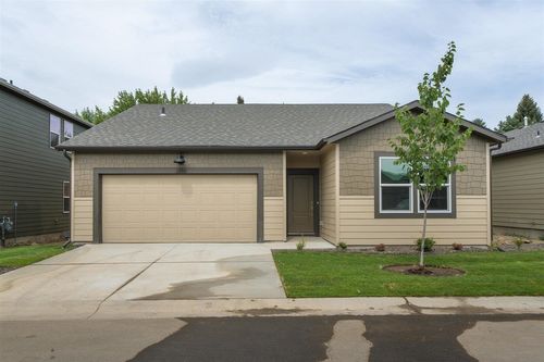 607 E L St, Deer Park, WA, 99006 | Card Image