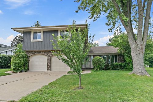 1126 Tiverton Ct, Schaumburg, IL, 60193-3645 | Card Image