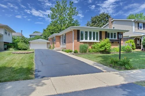 726 Mckinley Ave, Arlington Heights, IL, 60005-2820 | Card Image