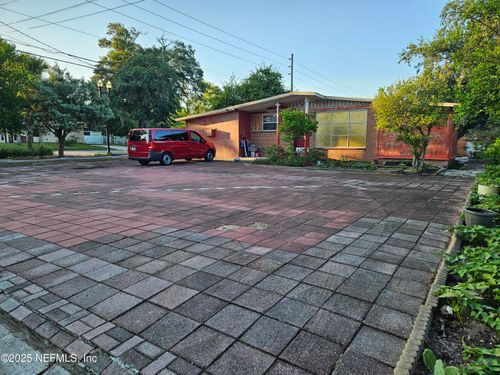 6672 Banbury Rd, Jacksonville, FL, 32211-5457 | Card Image