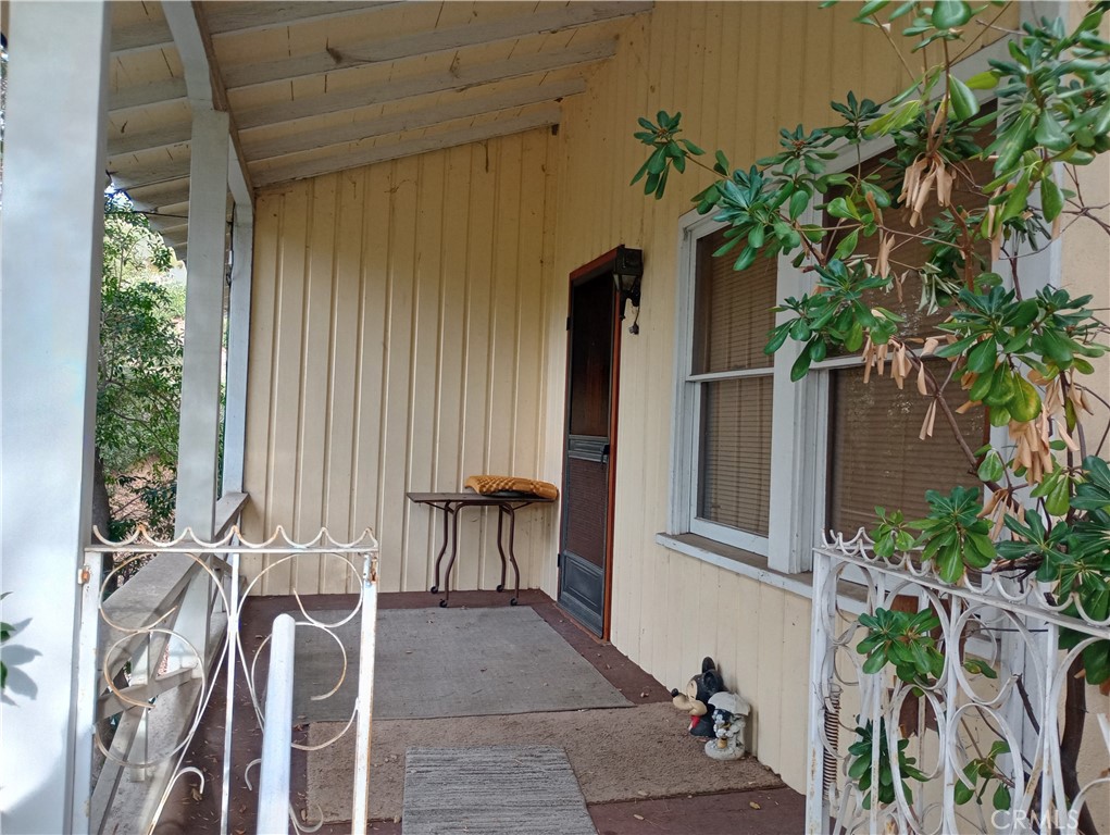 Residential in Sunland 2