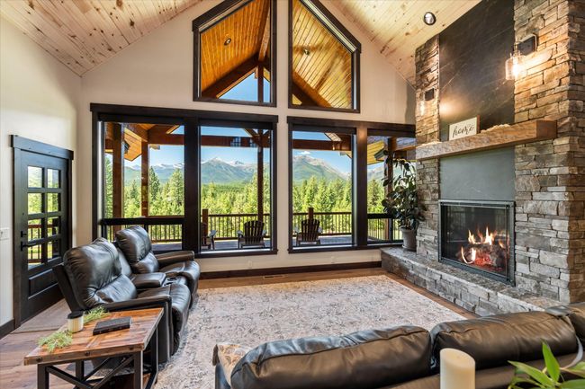 40149 Us Highway 2, House other with 6 bedrooms, 5 bathrooms and null parking in Libby MT | Image 6