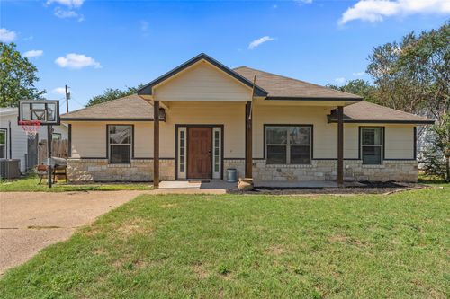 1015 S Adams St, Mcgregor, TX, 76657-2356 | Card Image