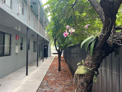 apt-4-421 Sw 6th St, Miami, FL, 33130-2844 | Card Image